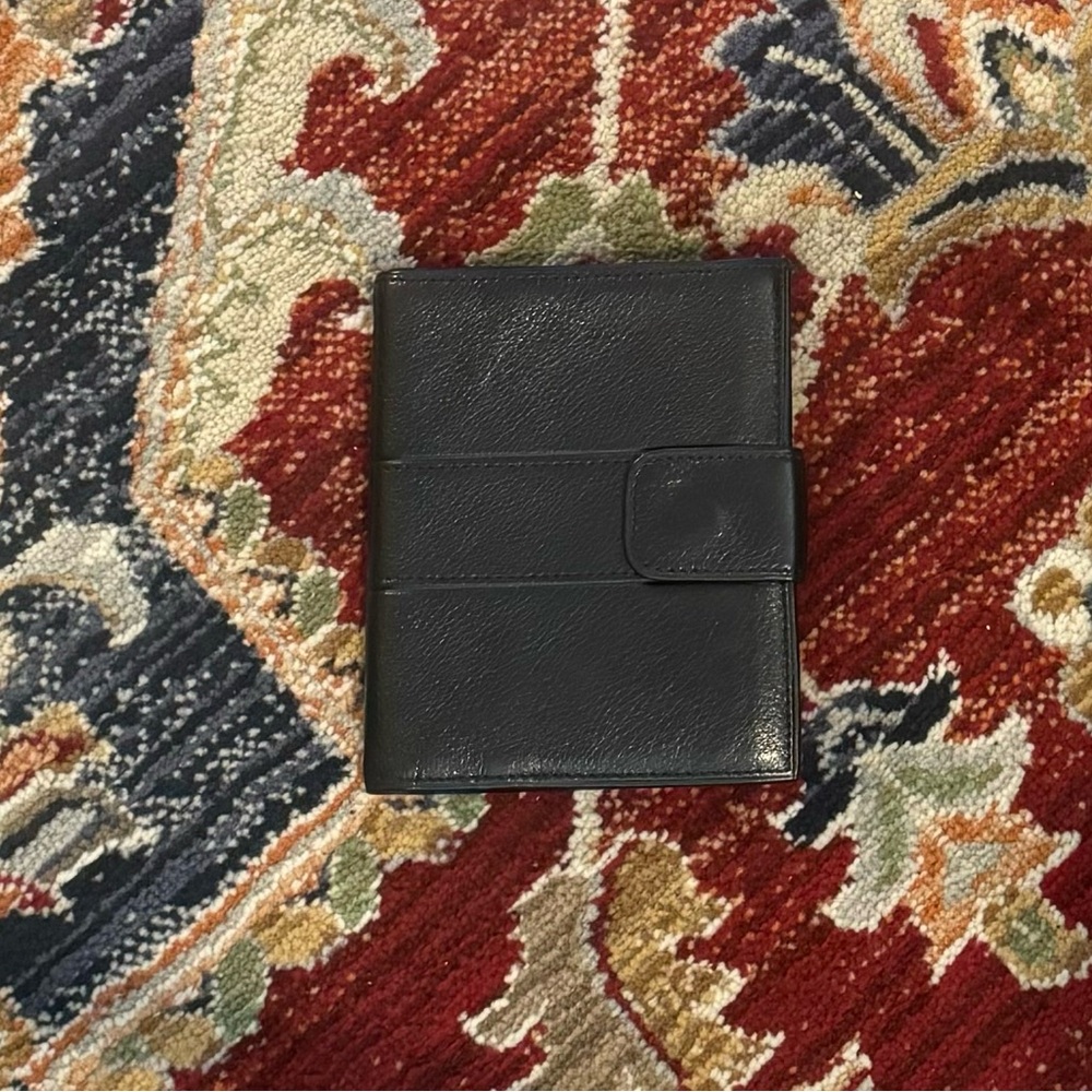 Longchamp Paris Wallet Black Leather Bi Fold